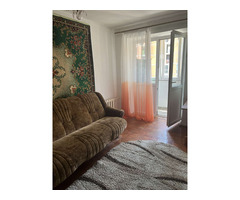 Здається  2-ох  кімнатна  квартира , вулиця Хоткевича