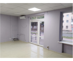 Приміщення під магазин, салон, офіс, вул.Бельведерська, 61 кв/м