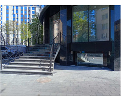 Центр! Приміщення, 200 кв/м, гранітний фасад, панорамні вікна